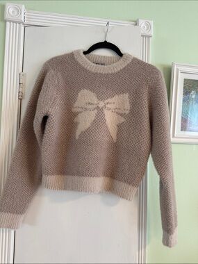 Guess Taupe and Cream Bow Intarsia Crewneck Sweater
